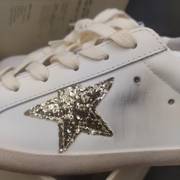 Golden Goose Women's Classic Casual Shoes - Picture 5 of 6